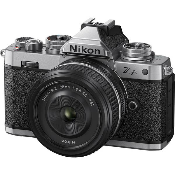 Digitálny fotoaparát Nikon Z fc + 28 SE 


