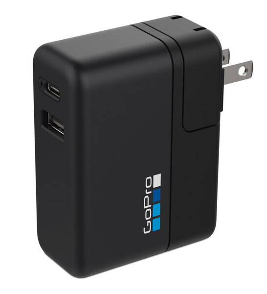 Nabíjačka GoPro Supercharger 

