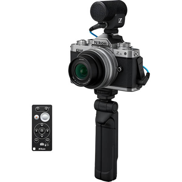 Digitálny fotoaparát Nikon Z fc Vlogger Kit 

