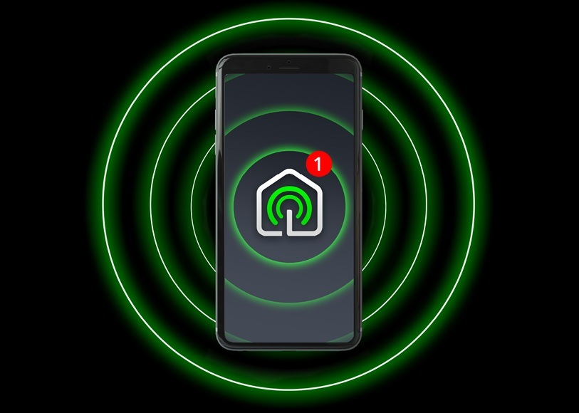 Ilustrácia mobilného telefónu s aplikáciou HomeWhiz.