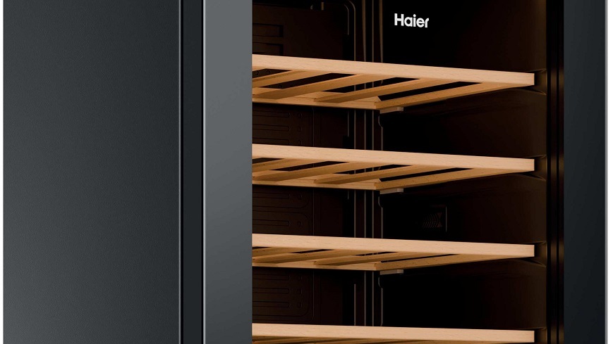 Vínotéka Haier HWS56GDG čierna