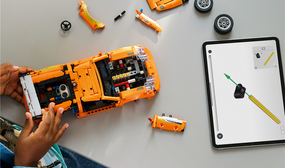 Stavebnica LEGO® Technic 42204 Fast and Furious Toyota Supra MK4 Funkčné riadenie, otváracia kapota a prepracovaný šesťvalcový motor odhaľujú techniku vozidla.