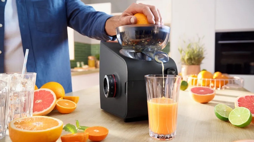 Mlynček na mäso Bosch MultiPower Series 6 MFWS670B čierny BOSMFWS670B_lis na ovocie