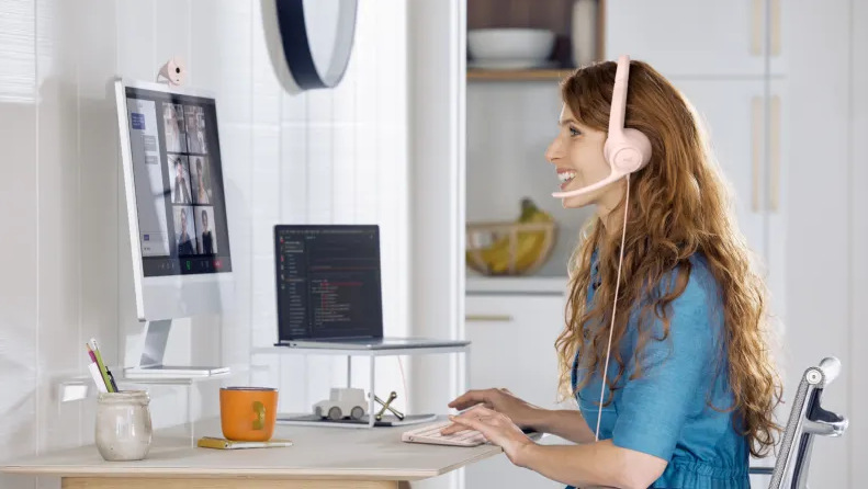 Headset Logitech H390 USB ružový