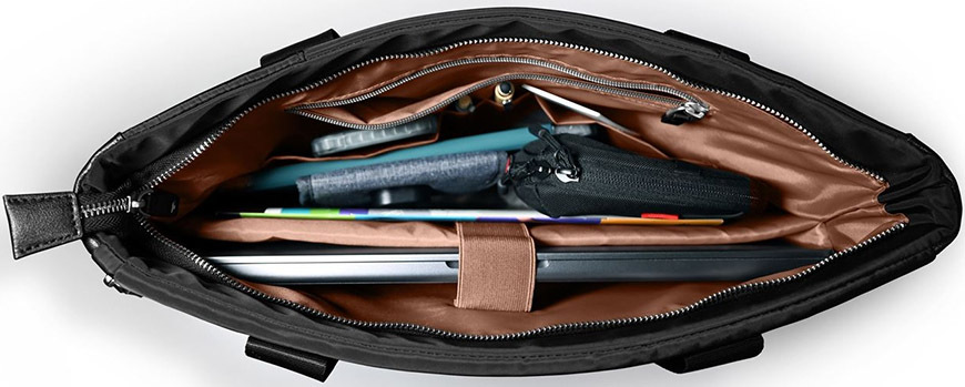 Taška cez rameno PORT DESIGNS Muse Signature ECO 16” čierna Taška cez rameno PORT DESIGNS Muse Signature ECO 16” - čierna