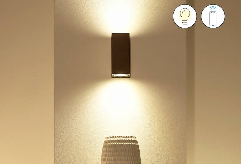 Nástenné svietidlo WiZ Up and Down Wall Spotlight 2x5W, RGB čierne Nástenné svietidlo WiZ Up and Down Wall Spotlight 2x5W, RGB čierne
