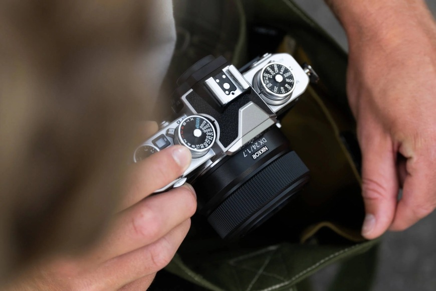 Nikon NIKKOR Z DX 24 mm f/1.7 (JMA109DA), čierna
