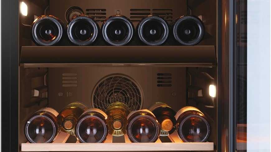 Vínotéka Haier HWS79GDG čierna