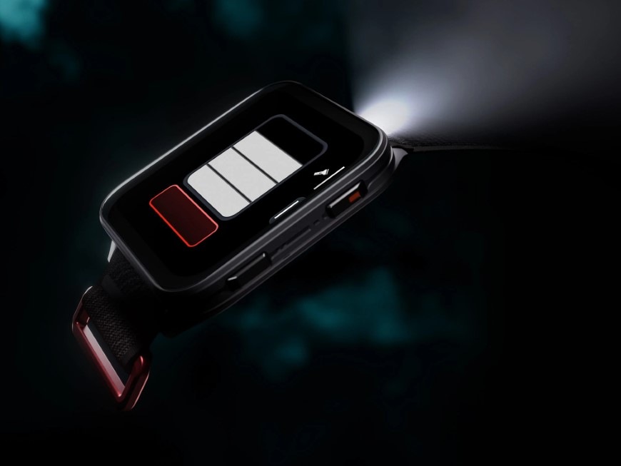 Inteligentné hodinky Garmin Venu X1 zlaté Detail hodiniek Garmin Venu X1 so zapnutým lampášom a 3 stupňami svietenia