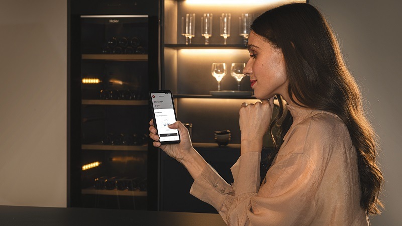 Vínotéka Haier HWS247GEH1 čierna/nerez Vínotéka Haier HWS247GEH1 čierna/nerez