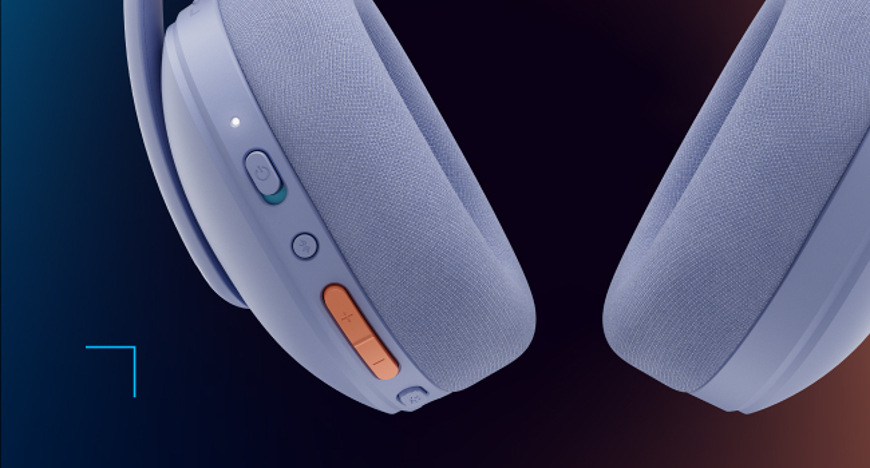 Detail ovládacích tlačidiel na náušníku herného headsetu Logitech G325 LIGHTSPEED Wireless
