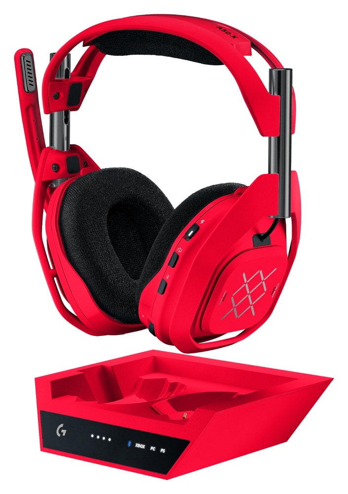 Headset Logitech G Astro A50 X Lightspeed Wireless + Base Station červený Herný headset Logitech G A50 X LIGHTSPEED s nabíjacou základňou v produktovom zábere na svetlom pozadí
