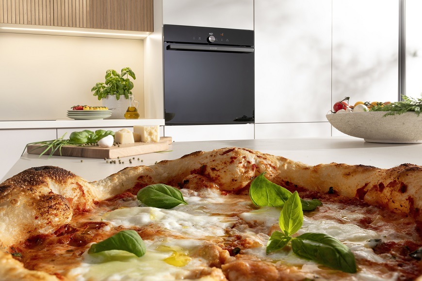 Rúra Gorenje GO66E PIZZA350C čierna „Vstavaná