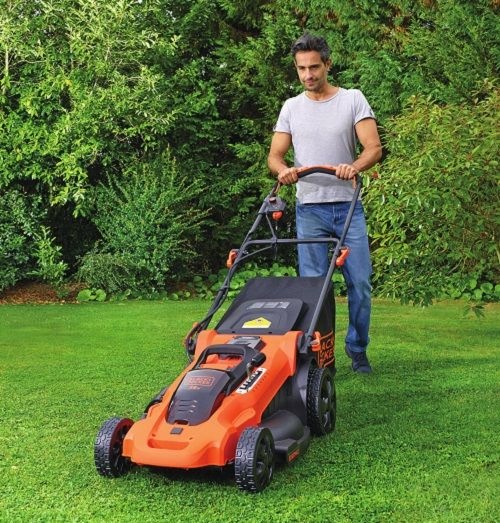 Kosačka Black-Decker CLMA4820L2, 2 aku