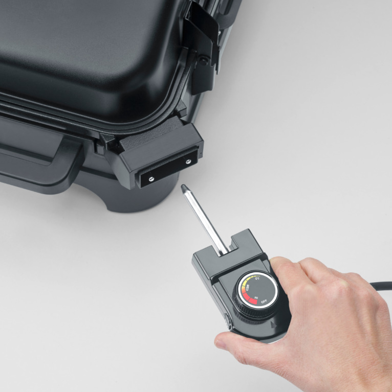 Detail odnímateľného termostatu elektrického grilu Severin PG 8598 s reguláciou teploty