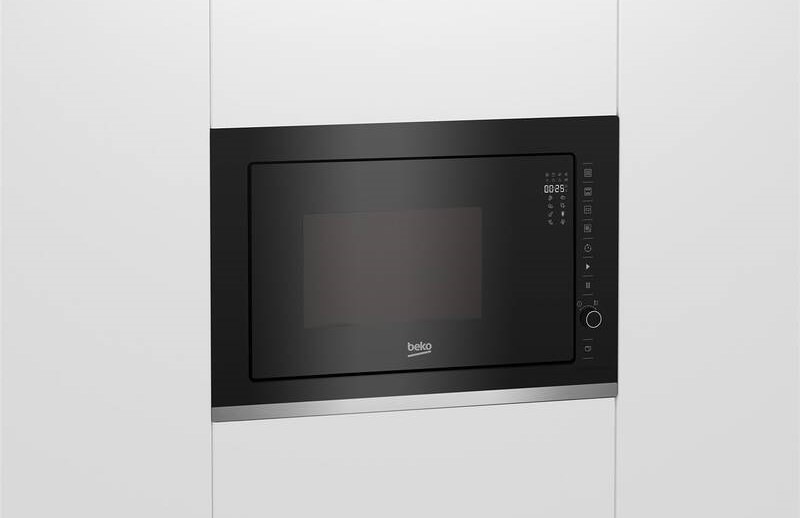 Mikrovlnná rúra Beko Beyond BMCB25433X čierna