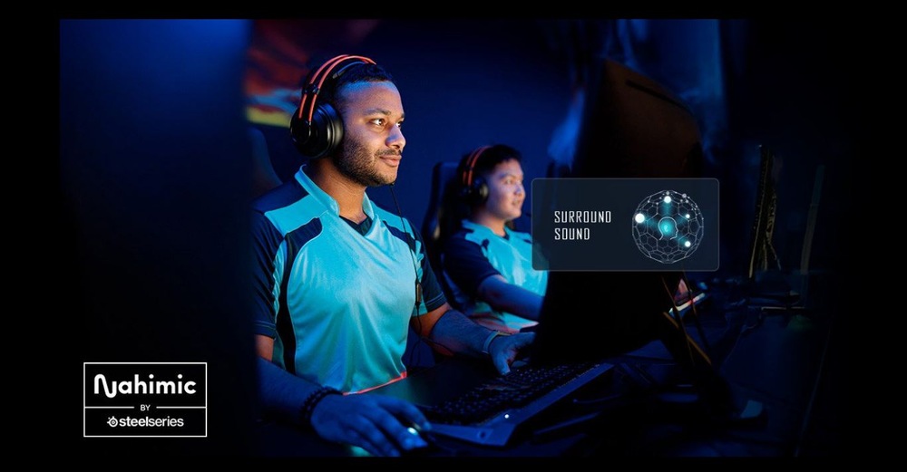 Základná doska ASRock A620AM PRO RS čierna Dvaja hráči s headsetmi sa sústredia na svoje obrazovky zaliate modrou septembru. Zobrazuje sa grafika „Surround Sound“. Logo: Nahimic od Steelseries.