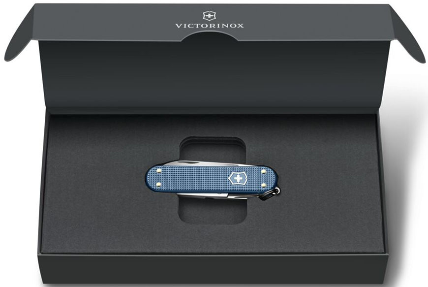 Nôž vreckový Victorinox Classic SD Alox 0.6221.L26 58mm Nôž vreckový Victorinox Classic SD Alox 0.6221.L26 58mm