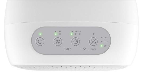 Pohľad zhora na ovládací panel odvlhčovača vzduchu ETA Comfort