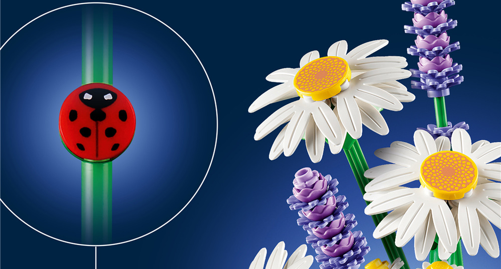Stavebnica LEGO® Botanicals 11508 Kopretiny Hotová kytica poslúži ako veselá dekorácia do detskej izby, ktorá nikdy nezvädne ani nepotrebuje vodu.
