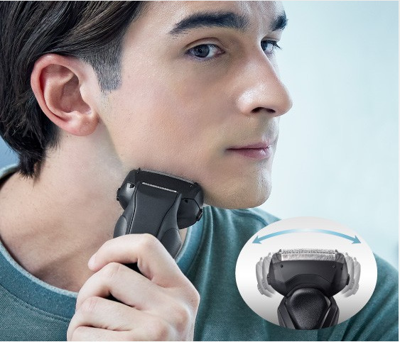 Holiaci strojček Panasonic ES-RT37-K503