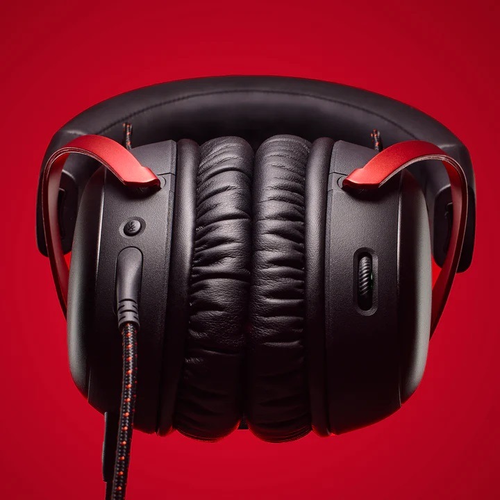 Headset HyperX Cloud III čierny/červený HyperX Cloud III