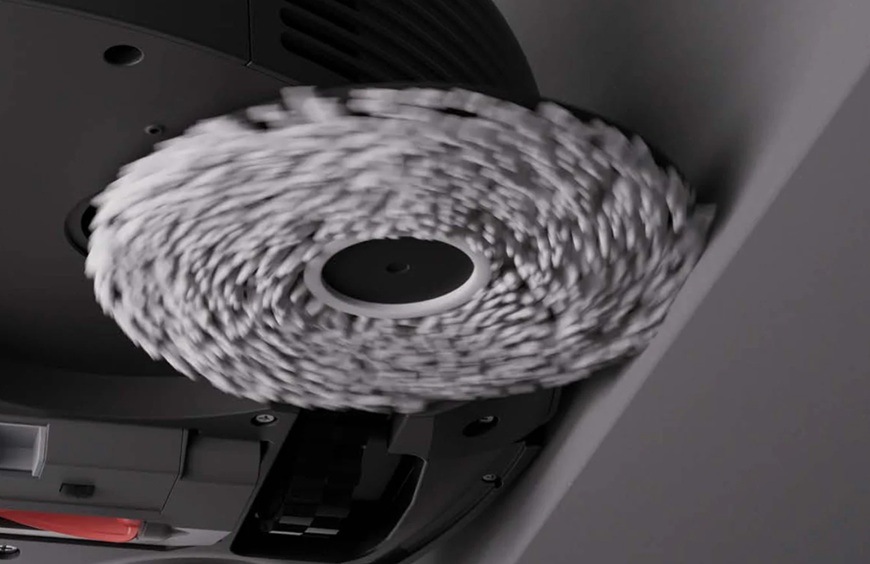 Robotický vysávač Roborock Qrevo C Pro White biely Detail obrázku rotačného mopu.