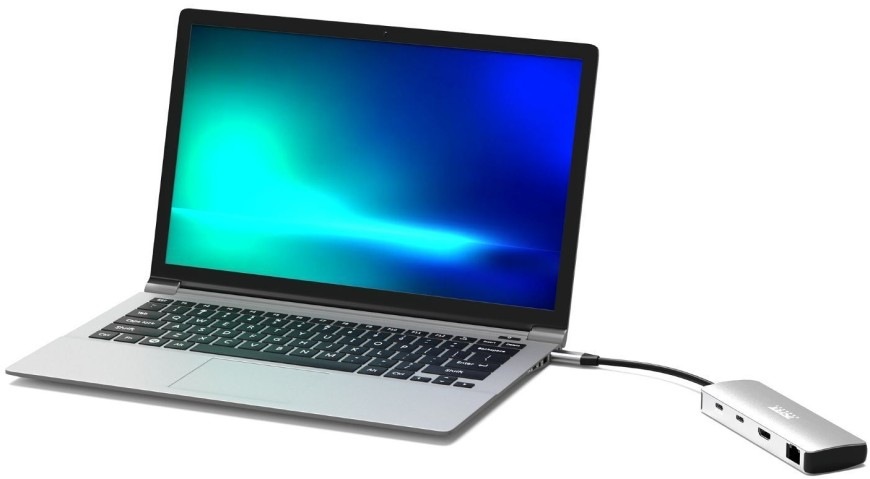 Dokovacia stanica PORT CONNECT 9v1 USB-C, 1x 4K, 85W PD strieborná Dokovacia stanica PORT CONNECT 9v1 pripojená k notebooku