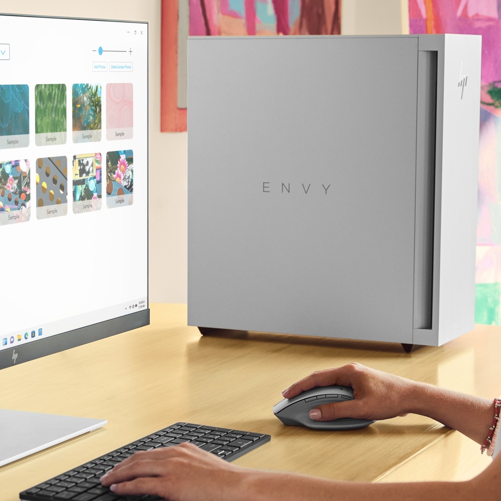 Herný počítač HP ENVY TE02-1001nc strieborný HP ENVY TE02-1001nc