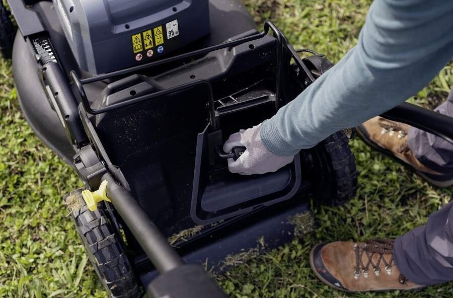 Kosačka Kärcher Professional LM 530/36 BP (bez batérie) Kosačka Kärcher Professional LM 530/36 BP (bez batérie)