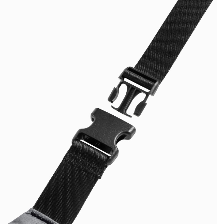 Taška cez rameno tomtoc Aviator - T33 Chest Bag L - šedá