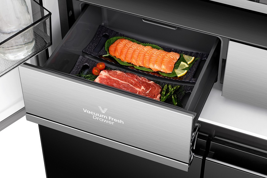 Americká chladnička Hisense RQ768N4GBE, čierna, Zásuvka Vacuum Fresh