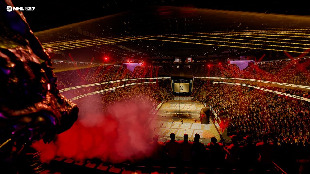 Hokejová aréna v hre NHL 27 plná fanúšikov zobrazená z vtáčej perspektívy, zatiaľ čo sa blízko klziska pod dramatickými zlatými svetlami dvíha červený dym.