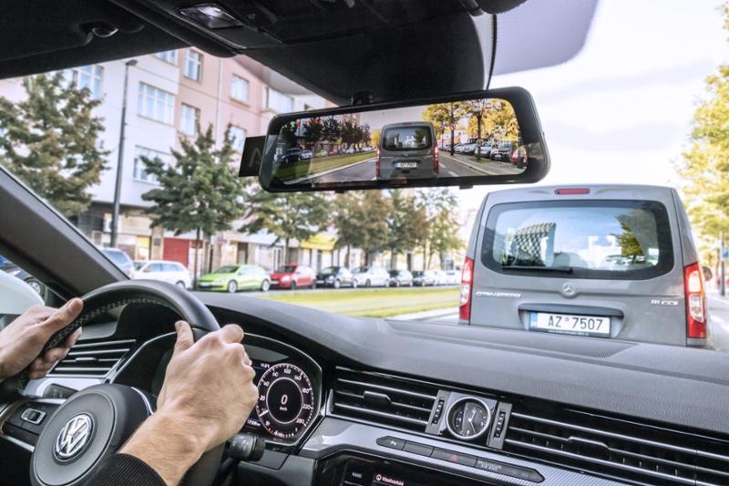 Autokamera LAMAX S9 Dual GPS (s detekciou radarov) čierna Autokamera LAMAX S9 Dual GPS (s detekciou radarov) čierna