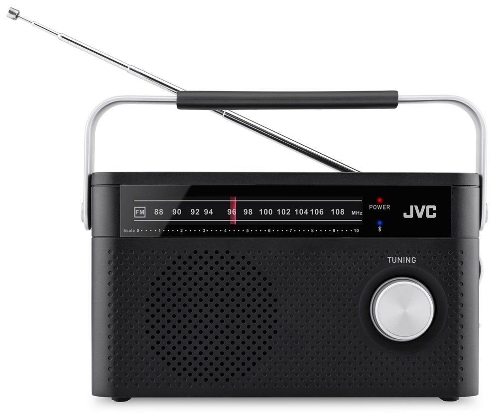Rádioprijímač JVC RA-E315B čierny Čelný pohľad na čierne rádio JVC RA-E315B s analógovým ladením a strieborným otočným gombíkom. Na prednej strane je prehľadná stupnica FM frekvencií, logo JVC a LED indikátor napájania aj Bluetooth. Hornú časť dopĺňa strieborno-čierne madlo