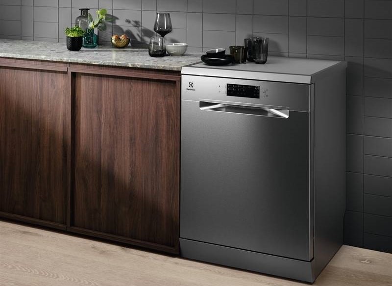 Umývačka riadu Electrolux 300 AirDry ESA47210SX nerez Umývačka riadu Electrolux 300 AirDry ESA47210SX nerez