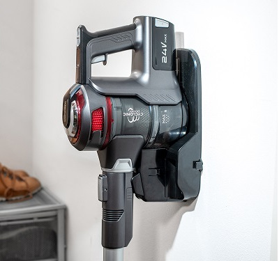 Tyčový vysávač Concept VP6010 sivý/červený Tyčový vysávač Concept VP6010 sivý/červený