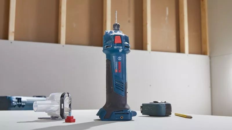 Fréza horná Bosch Professional GCU 18V-30 (bez batérie) Fréza horná Bosch Professional GCU 18V-30 (bez batérie)