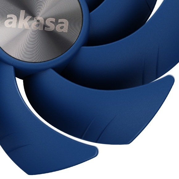 Ventilátor AKASA ALUCIA SC12, 120 mm modrý Detail obrázku lopatiek ventilátora.
