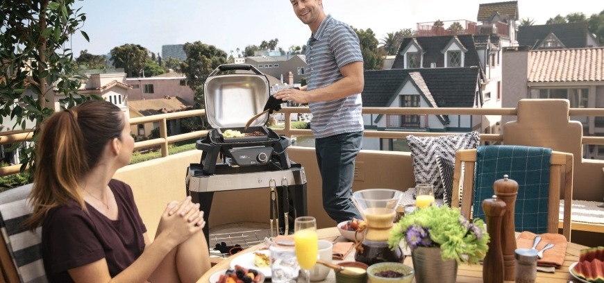 Weber PULSE 1000, čierna