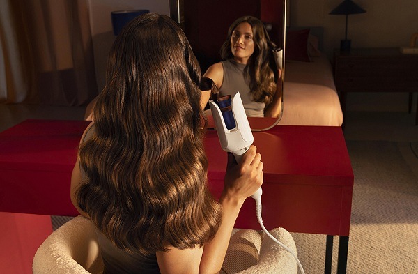 Kulma lokňovač Philips 9000 SenseIQ BHB968/00 biela