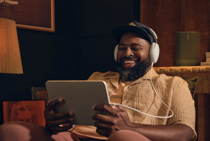 Slúchadlá SONOS Ace čierna