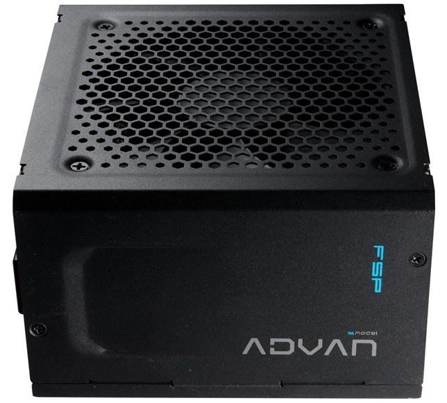 Zdroj FSP ADVAN GM 850, 80PLUS GOLD, 850W čierny Detail obrázku PC zdroje.