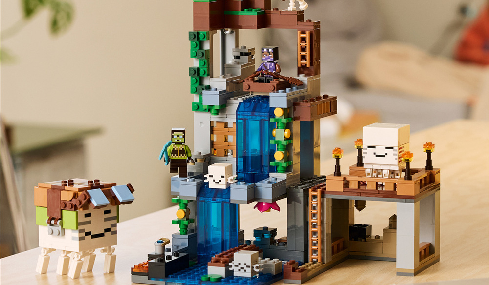 Stavebnica LEGO® Minecraft® 21597 Ďasí základna Päť podôb ďasa môžete ľubovoľne rozmiestniť po základni a využiť ich pri vymýšľaní vlastných príbehov.