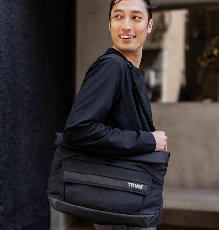 Brašna na notebook THULE Paramount 14l čierna Taška na notebook THULE Paramount 14l - čierna