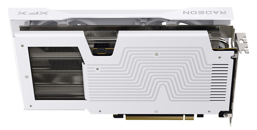 Grafická karta XFX Swift White AMD Radeon RX 9060 XT OC 8GB GDDR6 Dual Fan Gaming Edition Zadná strana grafickej karty XFX Swift White Radeon RX 9060 XT s robustným backplatom