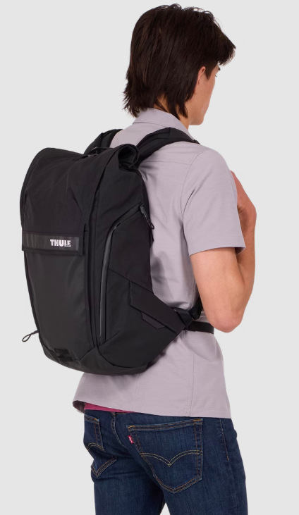 Batoh na notebook THULE Paramount Commuter 20 l - čierny