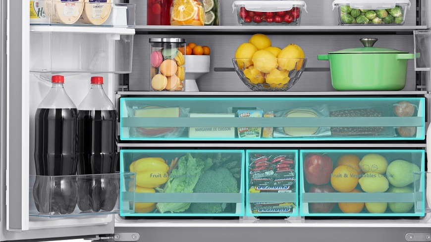 Americká chladnička Hisense RQ760N4AIE nerez Americká chladnička Hisense RQ760N4AIE NoFrost, šedá