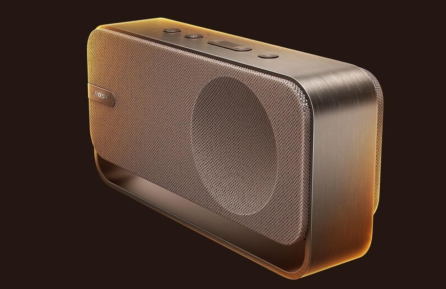 Reproduktor Bose SoundLink Home je kompaktný, ale vďaka materiálom aj robustný
