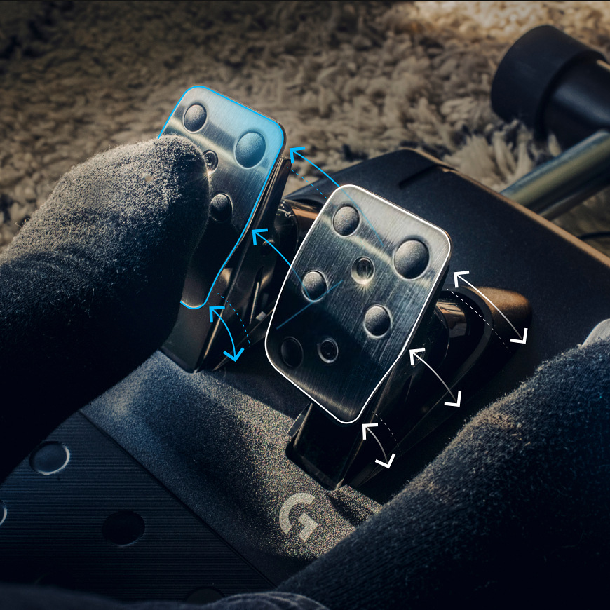 Volant Logitech G923 Racing Wheel and Pedals - PC only čierny Nastaviteľné pedále Logitech G923 Racing Wheel and Pedals pri použití nôh